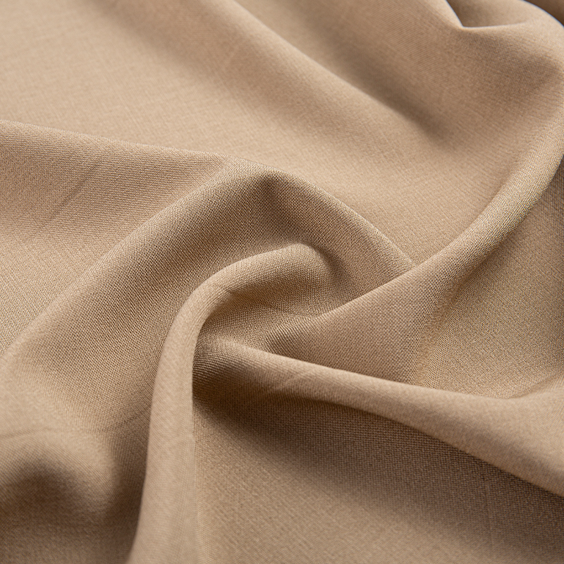 DS675 221GSM Imitation acetat Lelis 2/2 Ljusbrun twill Polyestertyg för vardagskläder och byxor